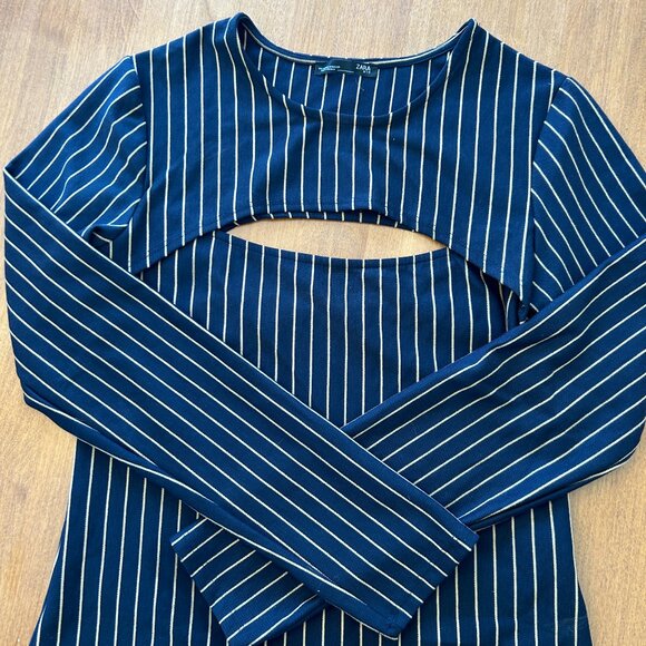 Zara Size M - Picture 2 of 3